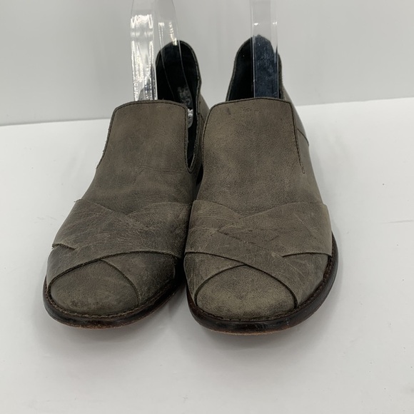 Free People leather distressed gray taupe loafers shoes slip-on woven flat 38 7 - Picture 3 of 6